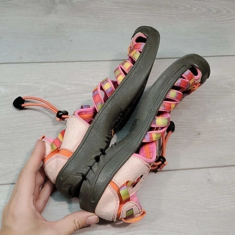 Keen Girls Kids Outdoor Newport Fisherman Sandals Outdoor shoes sz 4